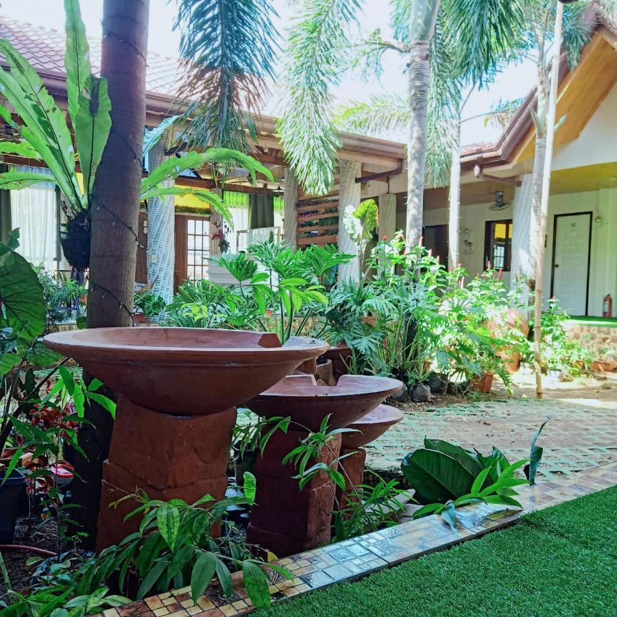 Infinite Green Pension Puerto Princesa Екстер'єр фото
