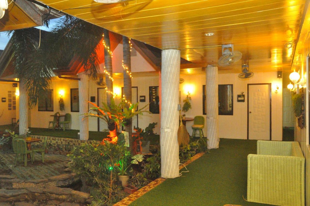 Infinite Green Pension Puerto Princesa Екстер'єр фото