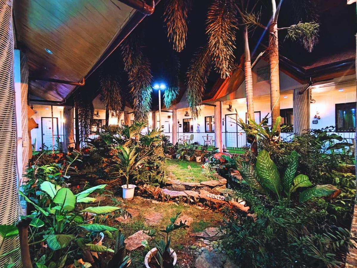 Infinite Green Pension Puerto Princesa Екстер'єр фото
