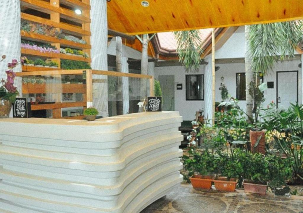Infinite Green Pension Puerto Princesa Екстер'єр фото